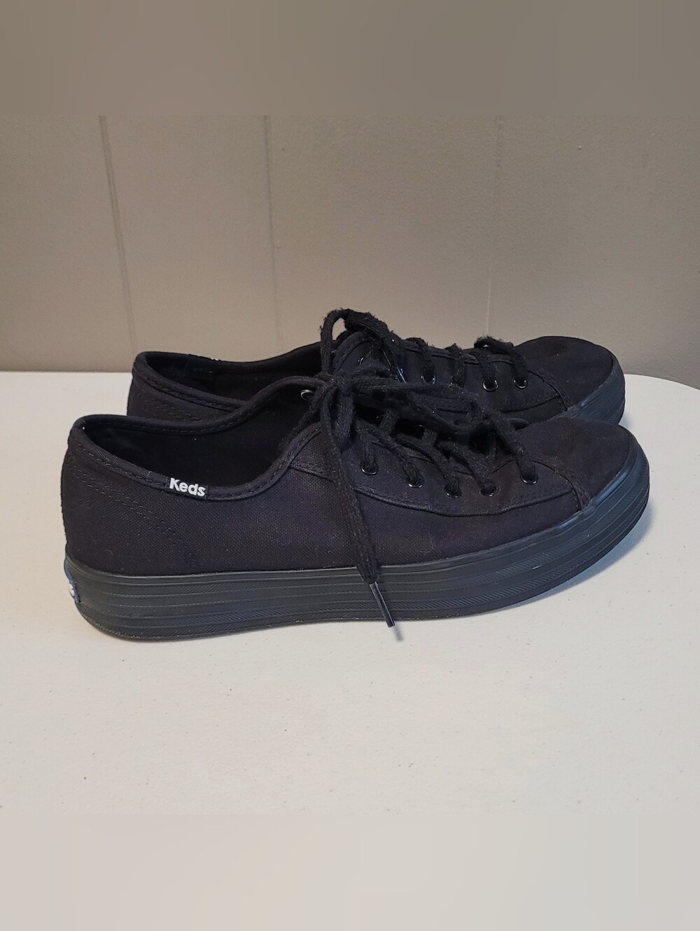 Keds Womens Canvas Low Top platform Sneakers Rubber Outsole WF64855 7.5 Black